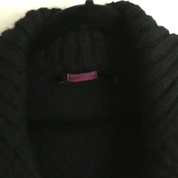 Aritzia Talula xs black cardigan - Picture 2 of 3